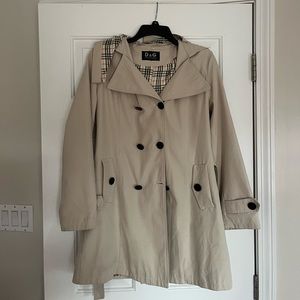 Dolce and gabana double breasted trench coat with plaid lining & hood, size s